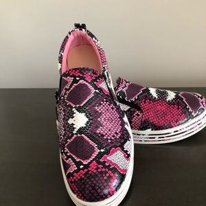 Women’s Shoes